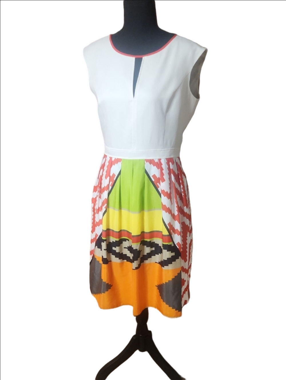 Ellen Tracy Cream and Coral Trim Dress Shell, Size 10